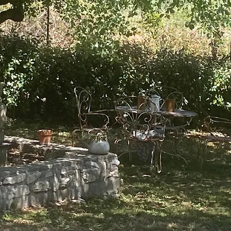 Apartman Combe Charelle Gras